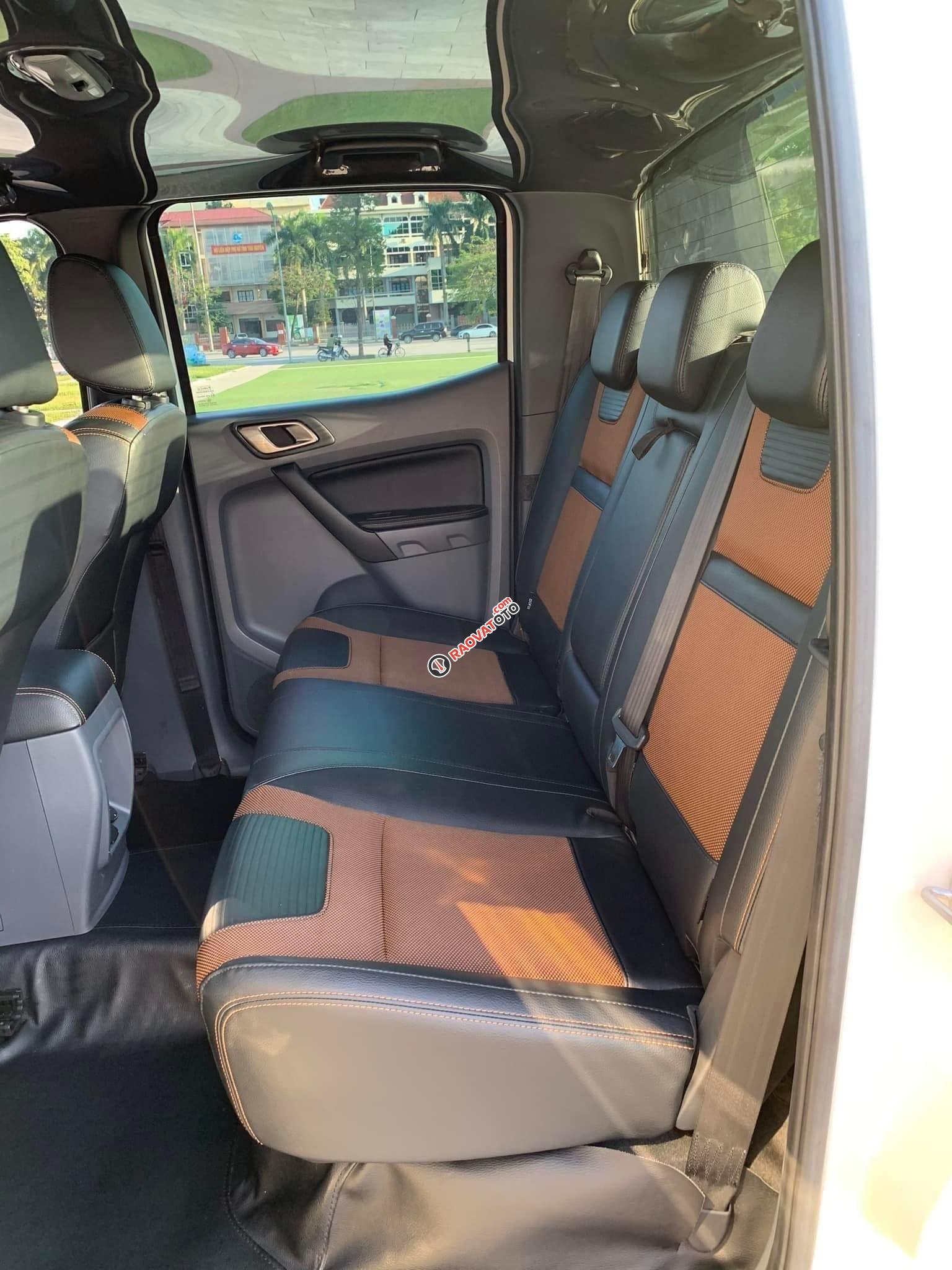 Cần bán lại xe Ford Ranger Wildtrak 3.2 AT sản xuất năm 2017, màu trắng-8