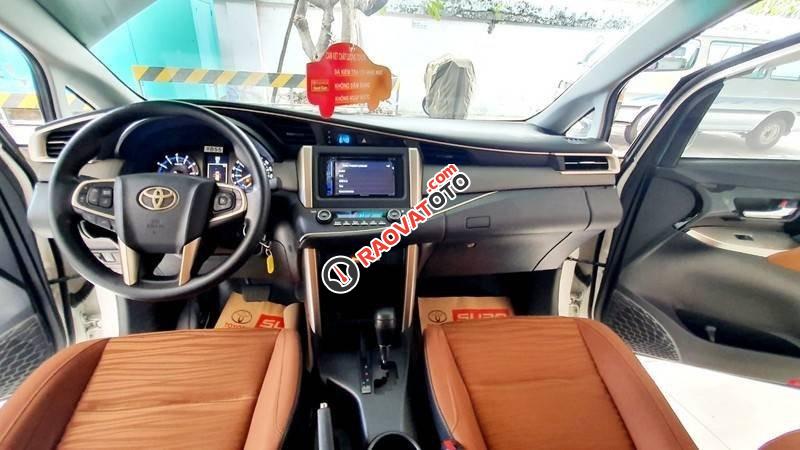 Cần bán lại xe Toyota Innova G năm sản xuất 2016, màu trắng, giá tốt-0