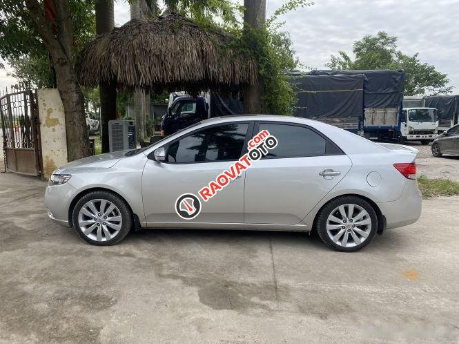 Cần bán lại xe Kia Cerato 1.6 AT năm sản xuất 2010, màu bạc, nhập khẩu nguyên chiếc -9