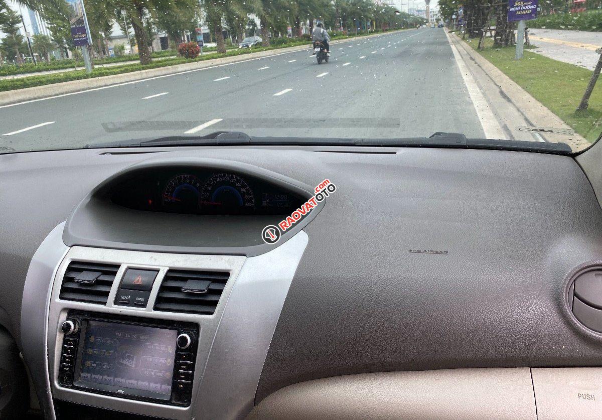 Bán Toyota Vios 1.5G sản xuất 2011, màu bạc-1