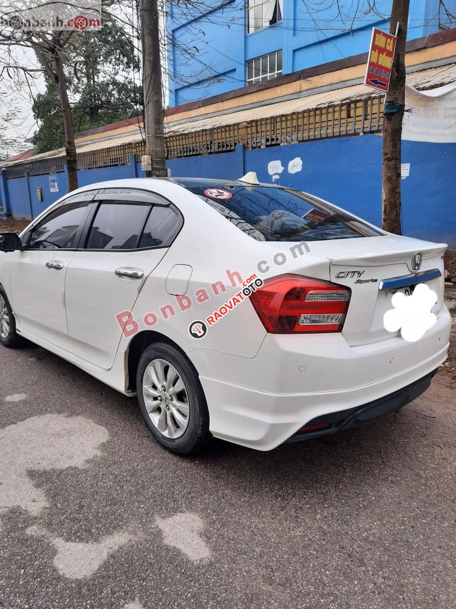 Cần bán xe Honda City 1.5 AT năm sản xuất 2014, màu trắng-6