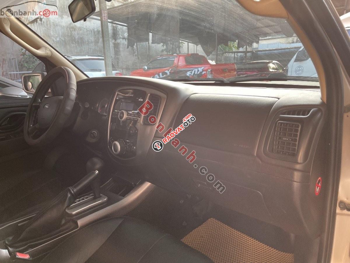 Bán xe Ford Escape 2.3AT 2009, màu bạc chính chủ-0