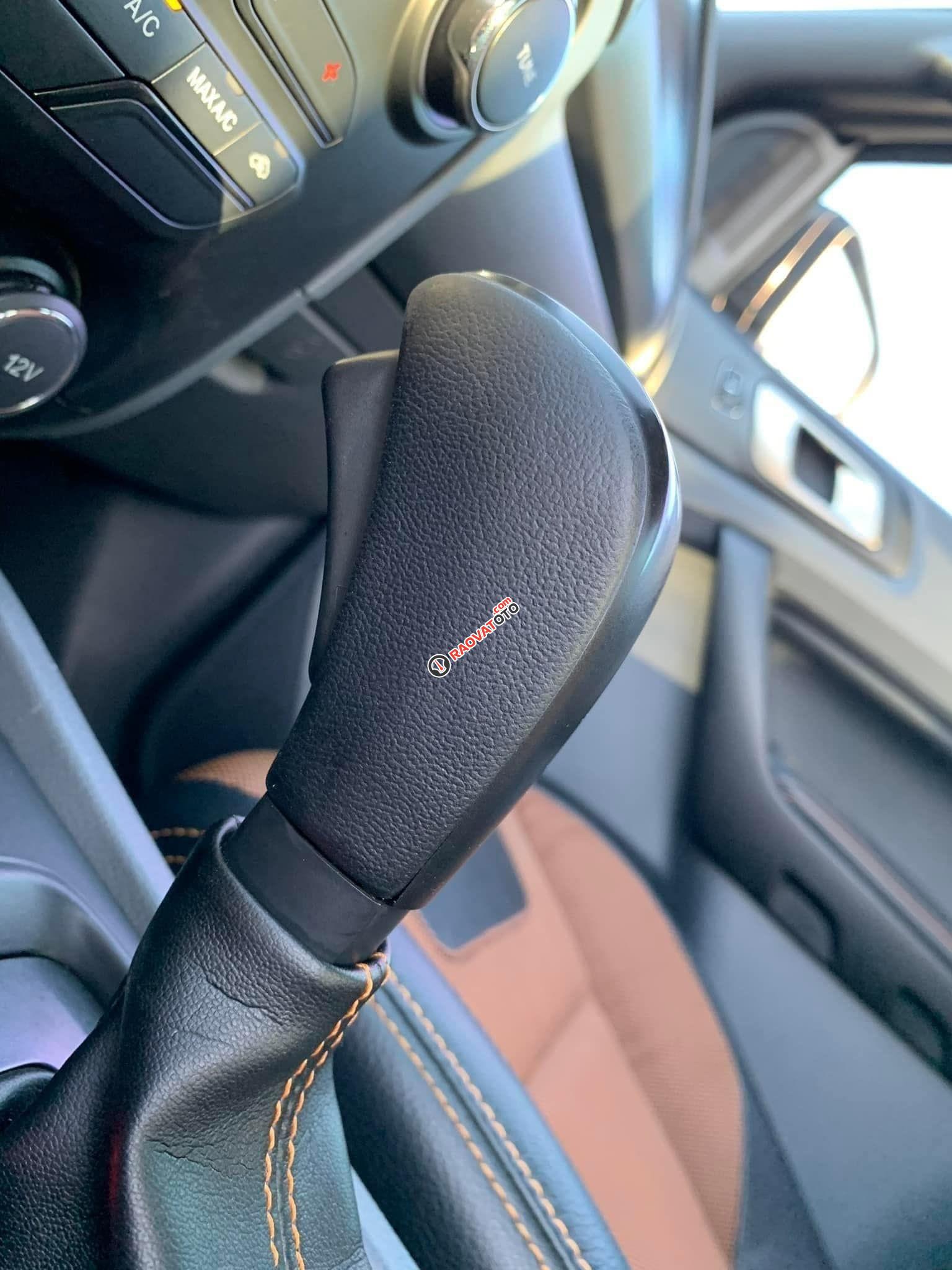 Cần bán lại xe Ford Ranger Wildtrak 3.2 AT sản xuất năm 2017, màu trắng-7