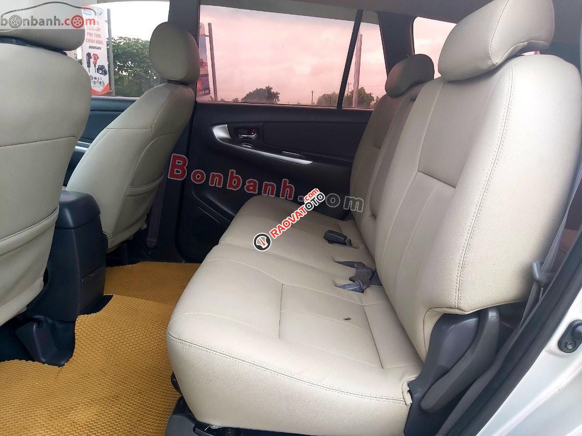 Bán Toyota Innova G năm 2012, màu bạc  -3