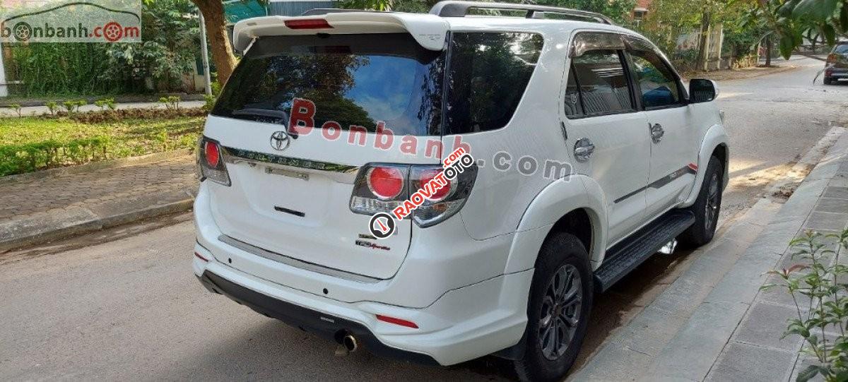 Bán Toyota Fortuner TRD Sportivo 4x2 AT đời 2016, màu trắng, 670 triệu-7