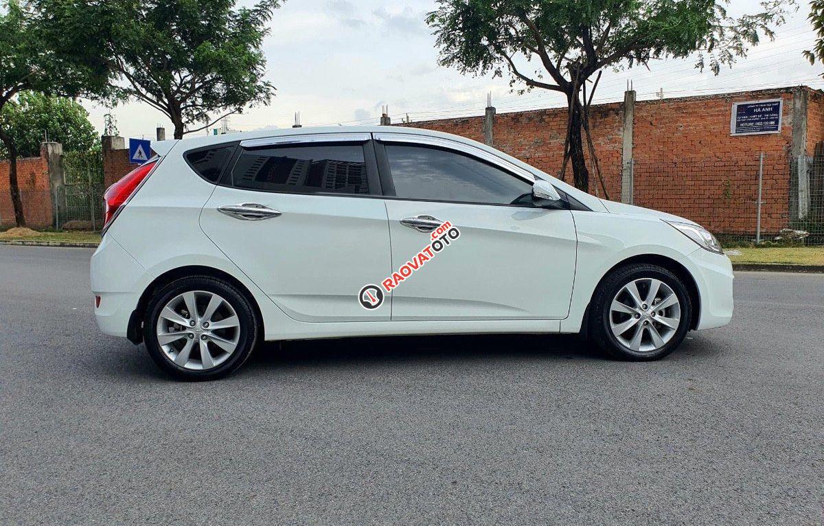 Cần bán xe Hyundai Accent 1.4 AT sản xuất 2013, màu trắng, nhập khẩu Hàn Quốc-0