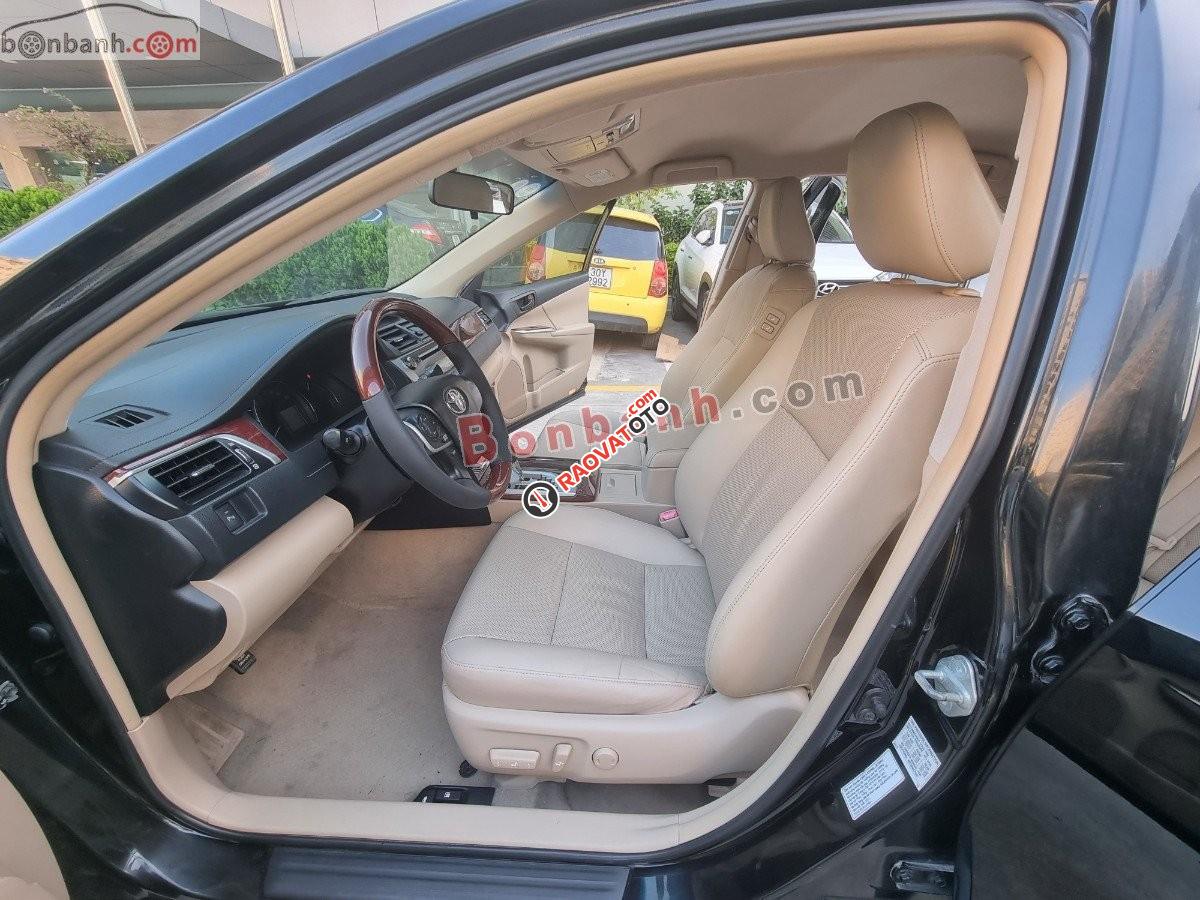 Cần bán Toyota Camry 2.5G 2014, màu đen-6