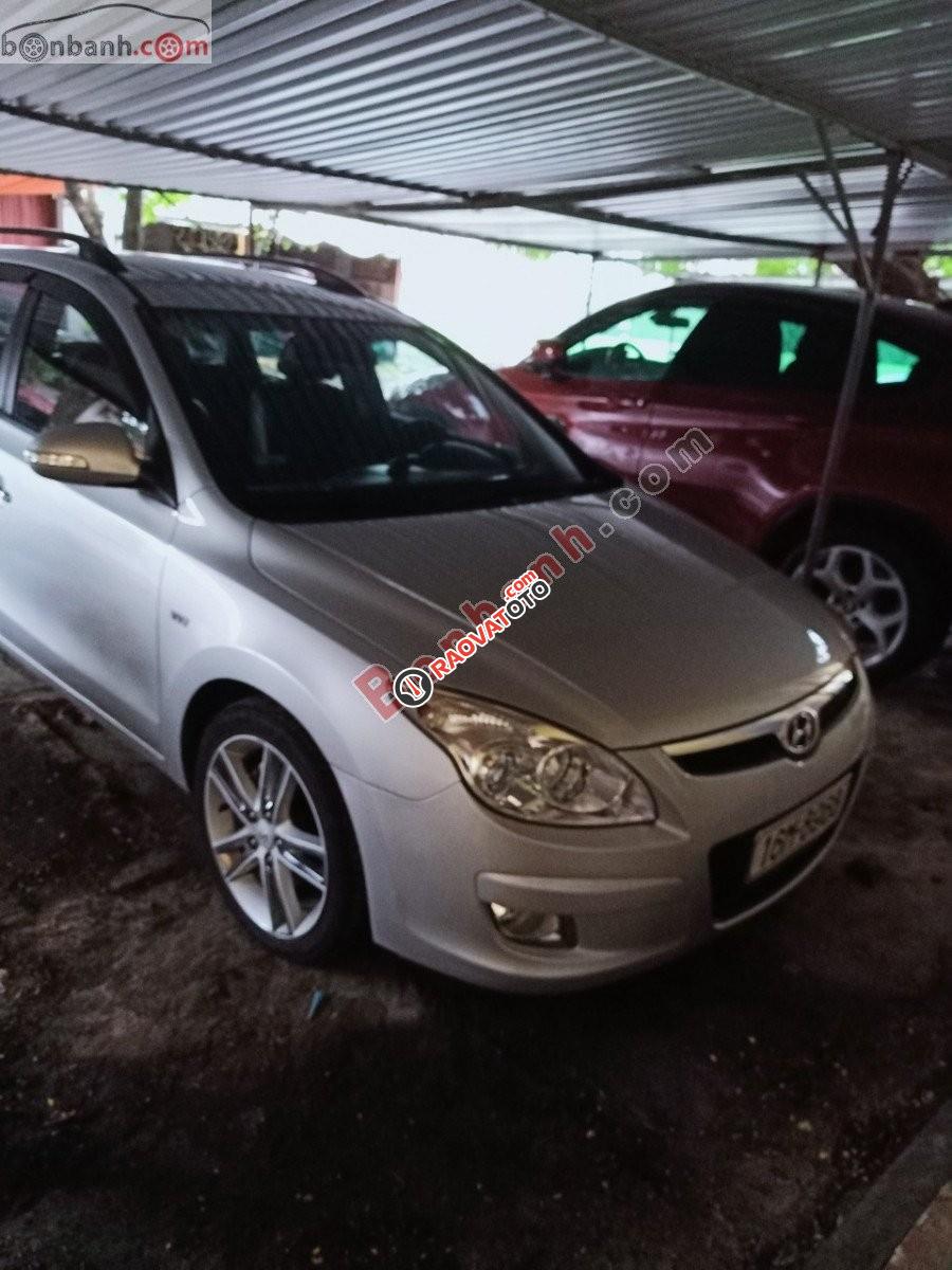 Bán ô tô Hyundai i30 Cw sản xuất 2010, màu bạc, nhập khẩu còn mới, 265tr-0