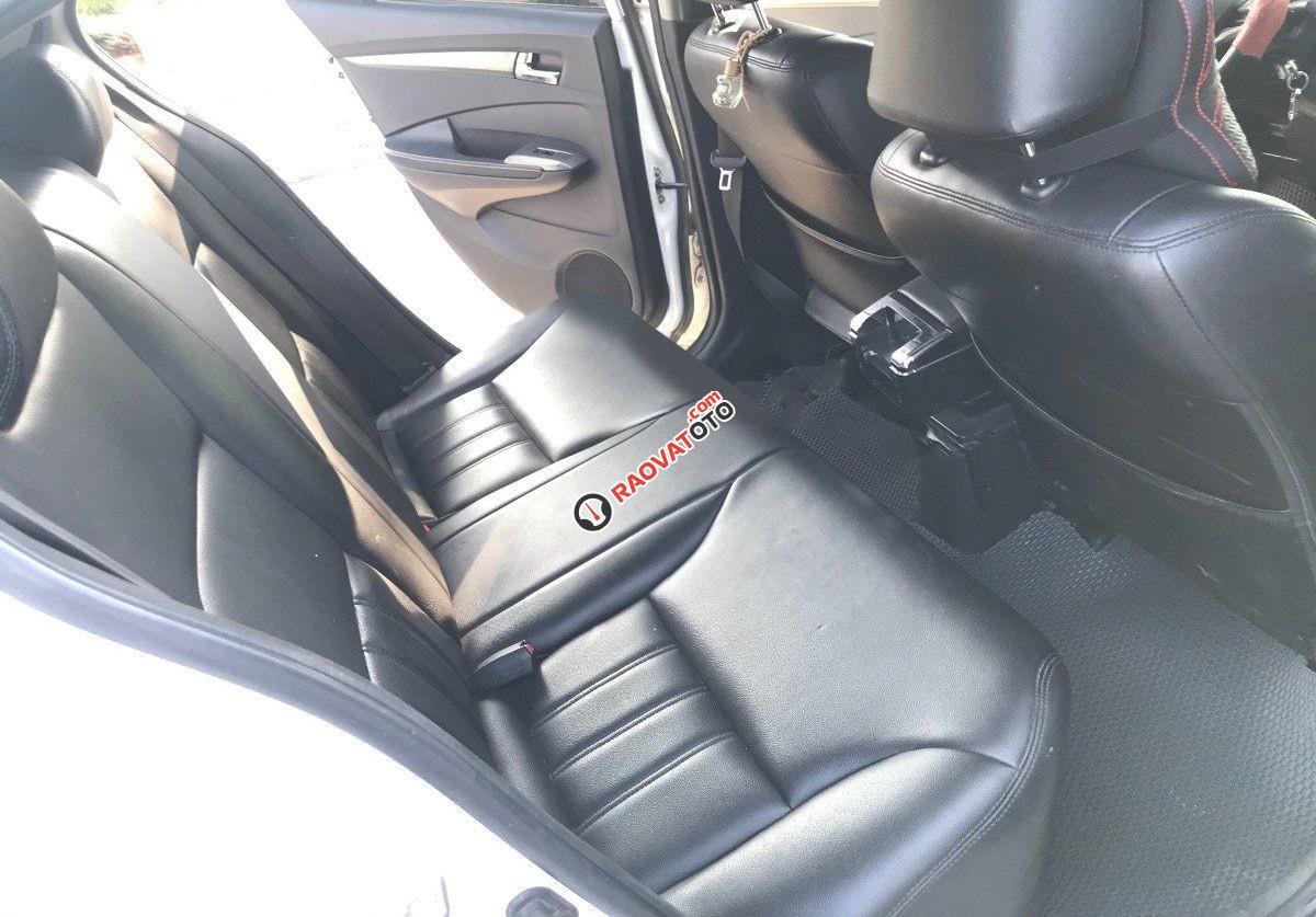 Bán Honda City 1.5 AT năm sản xuất 2013, màu trắng-3
