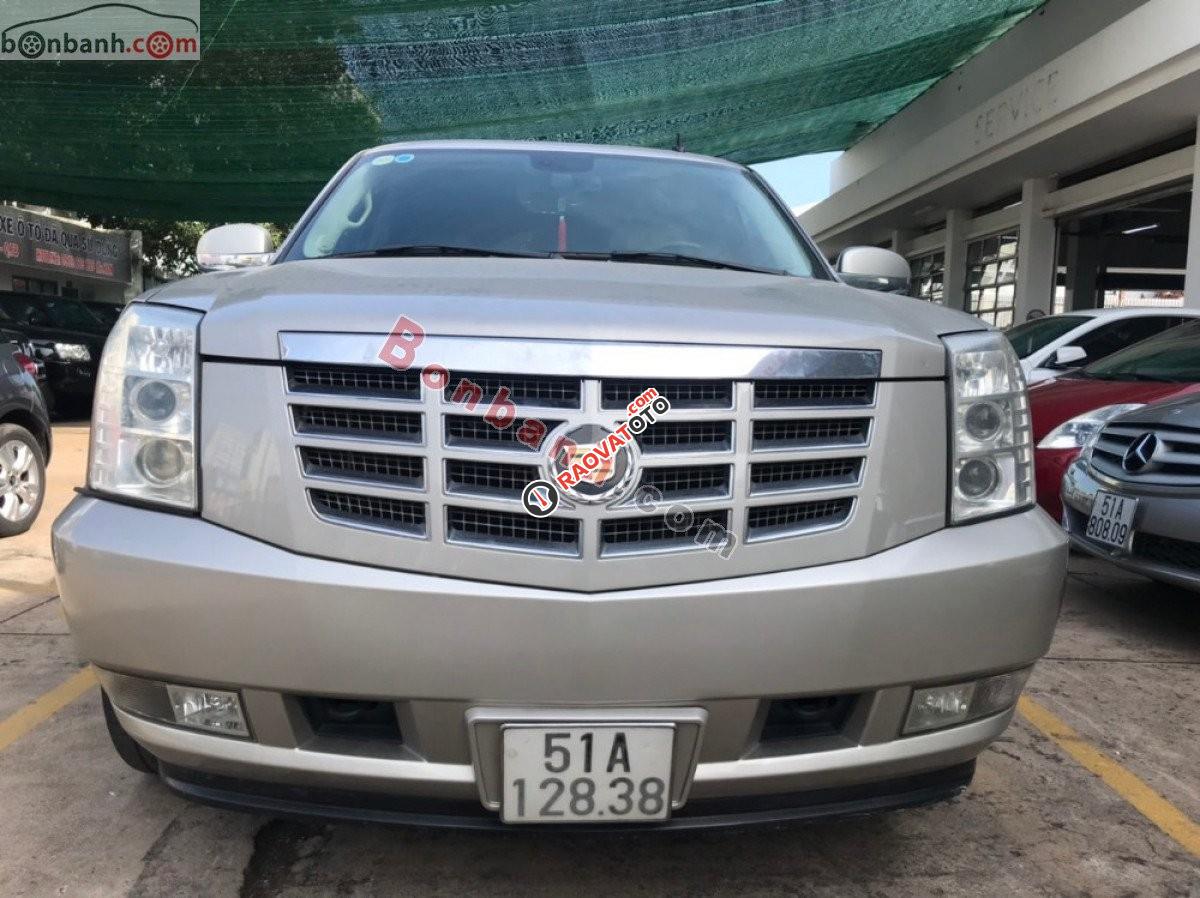 Cần bán lại xe Cadillac Escalade năm sản xuất 2007, màu bạc, xe nhập-9