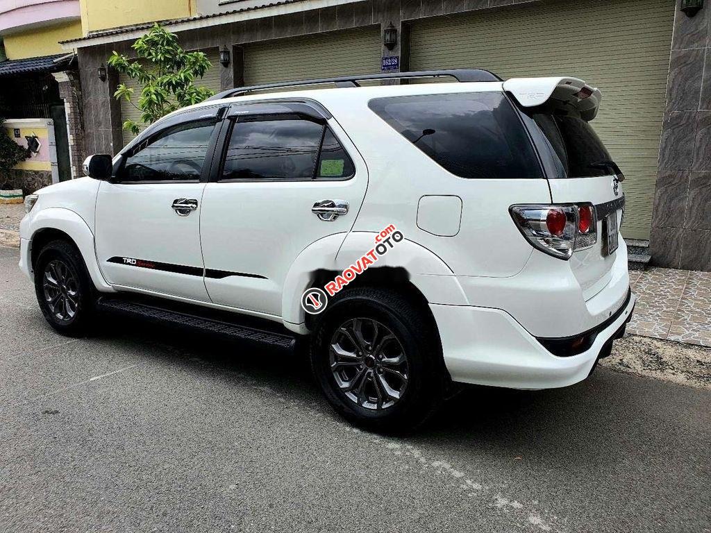 Cần bán lại xe Toyota Fortuner Sportivo sản xuất 2015, màu trắng, 660tr-2