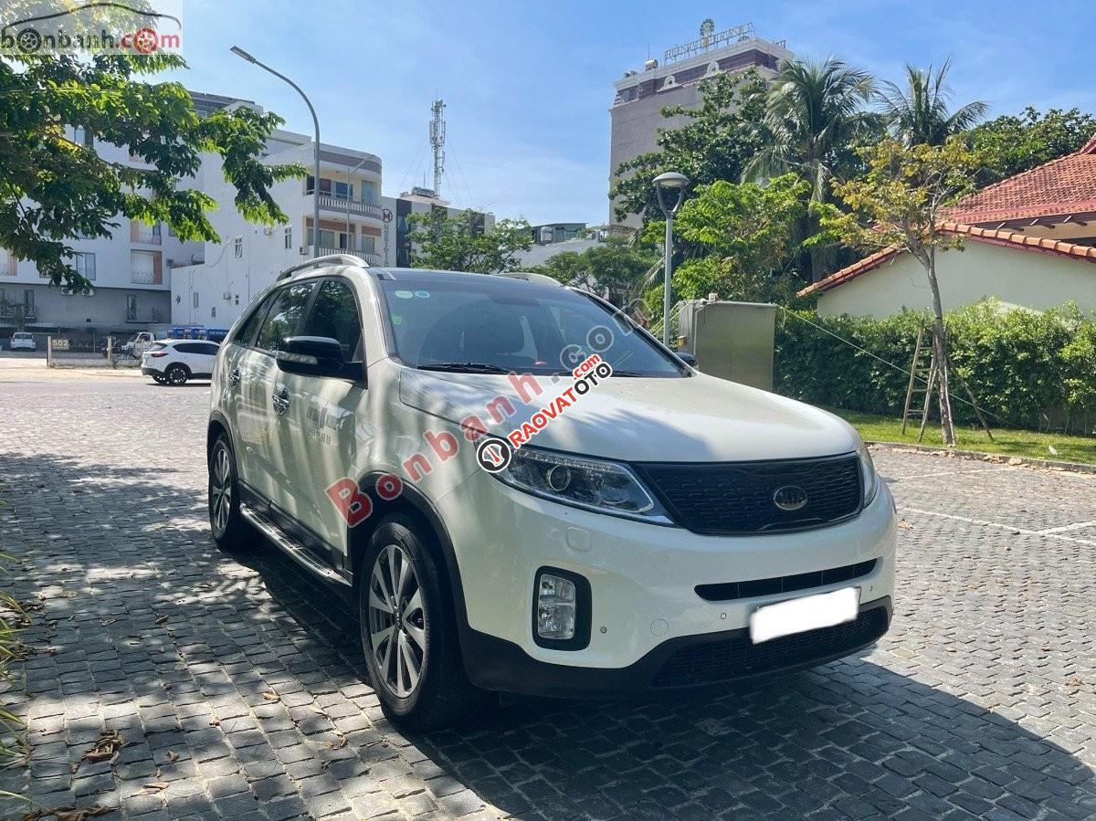 Bán xe Kia Sorento GATH đời 2015, màu trắng-8