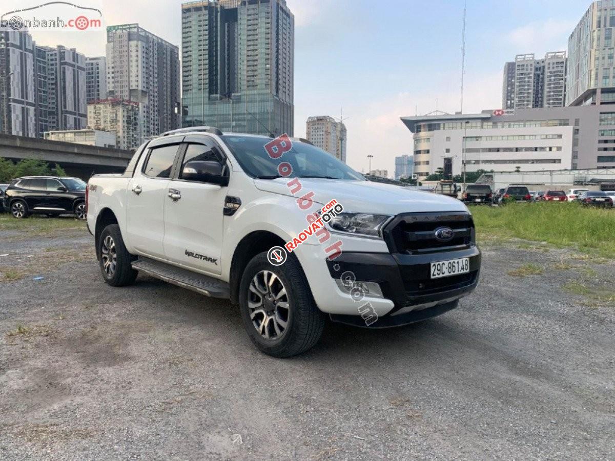 Cần bán gấp Ford Ranger Wildtrak 3.2L 4x4 AT năm sản xuất 2017, màu trắng, xe nhập-1