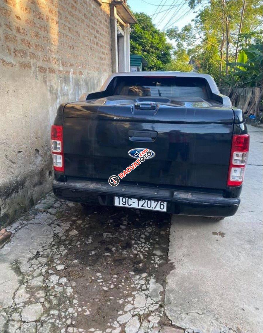 Xe Ford Ranger XLS 2.2L 4x2 MT 2017, màu đen, nhập khẩu nguyên chiếc còn mới giá cạnh tranh-1