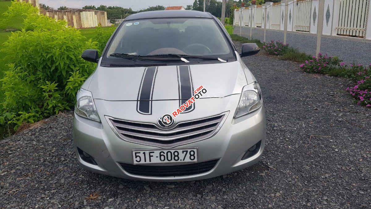 Cần bán lại xe Toyota Vios G sản xuất năm 2010, màu bạc -2