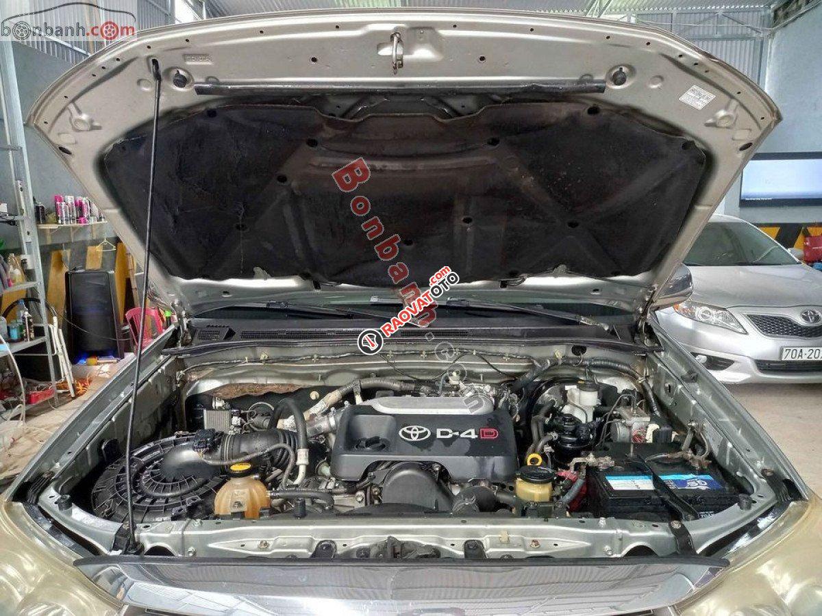 Bán Toyota Fortuner 2.5G đời 2012, màu bạc -0
