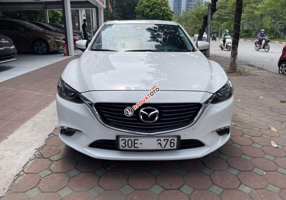Bán Mazda 6 2.0L Premium đời 2017, màu trắng-0