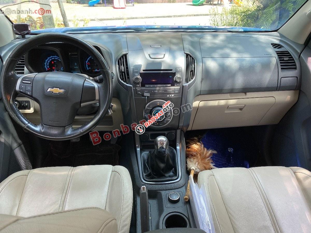 Cần bán lại xe Chevrolet Colorado LTZ đời 2013, màu xanh lam, xe nhập còn mới, giá tốt-0