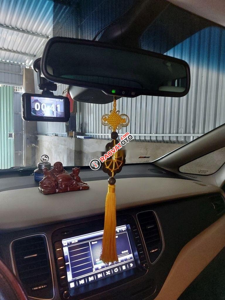 Bán Kia Rondo AT năm sản xuất 2016, màu trắng-5