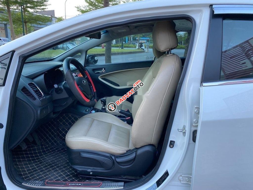 Bán Kia Cerato MT 2017, màu trắng, giá tốt-4