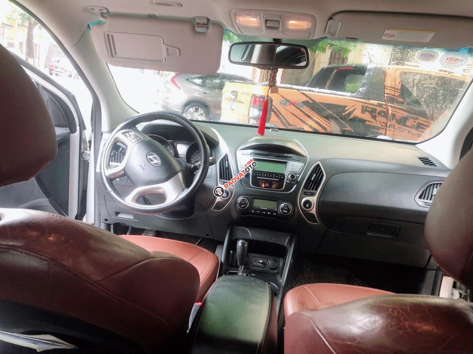 Cần bán lại xe Hyundai Tucson 2.0 AT 4WD năm 2011 giá cạnh tranh-4