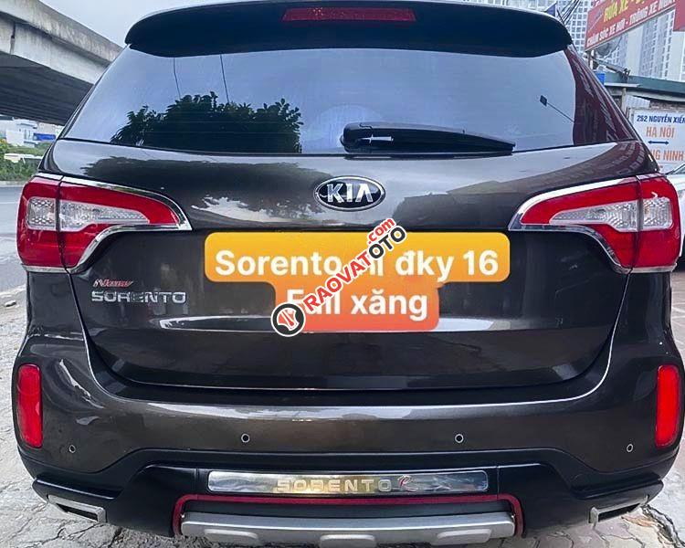 Cần bán xe Kia Sorento GATH sản xuất 2015, màu nâu-3