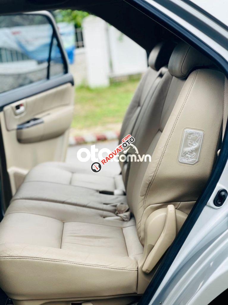 Bán Toyota Fortuner 2.7V năm sản xuất 2015 còn mới, 599tr-3