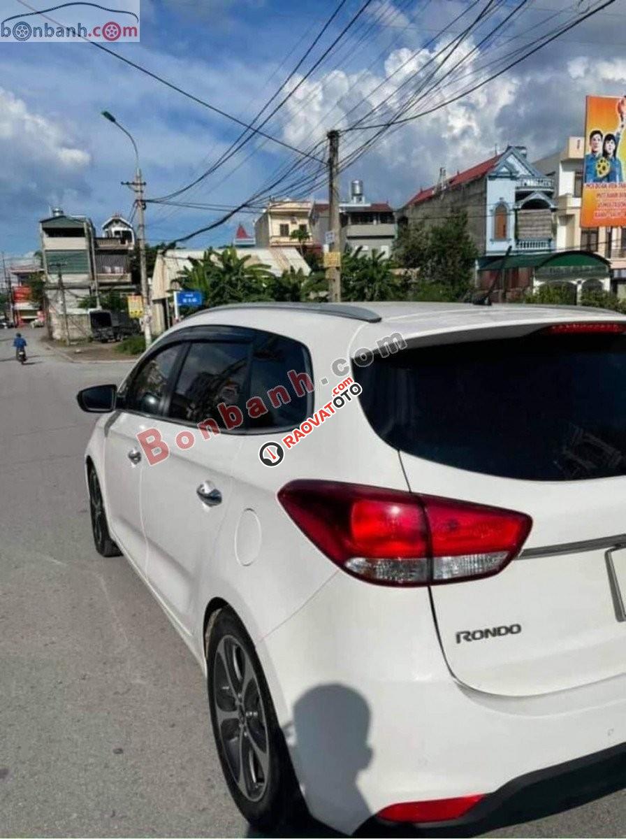 Bán Kia Rondo GAT 2015, màu trắng, giá tốt-1
