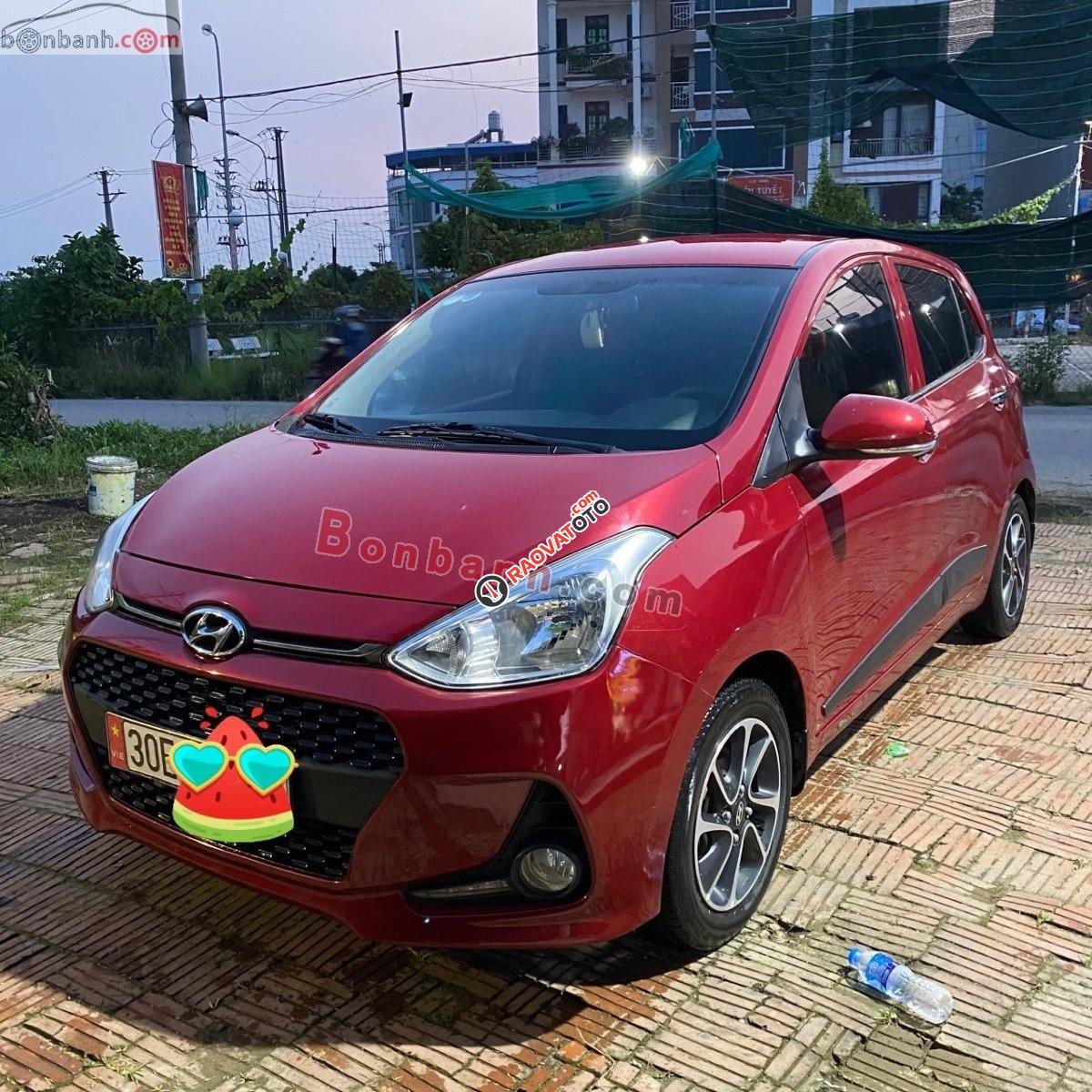 Bán Hyundai Grand i10 1.0 AT đời 2017, màu đỏ số tự động-2