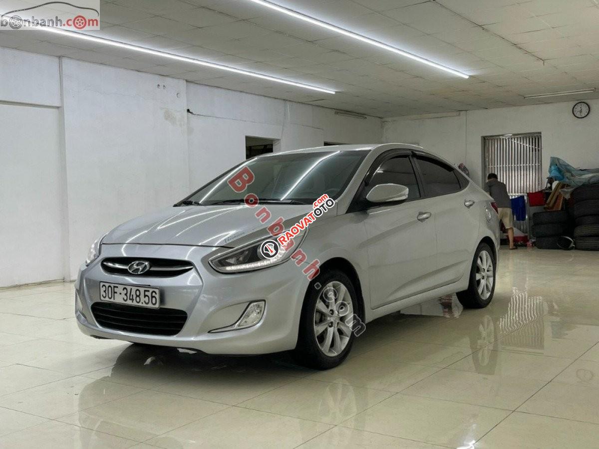 Cần bán lại xe Hyundai Accent 1.4 MT đời 2015, màu bạc, nhập khẩu số sàn, 325tr-2