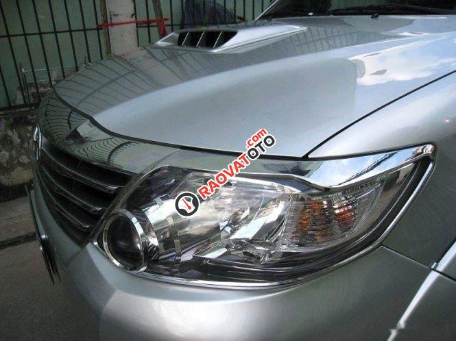 Bán Toyota Fortuner 2.7V năm sản xuất 2014, màu bạc chính chủ giá cạnh tranh-5
