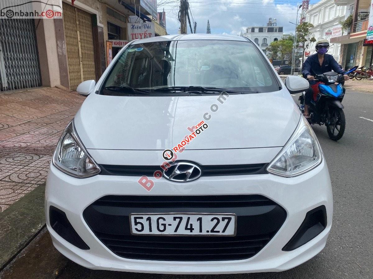 Bán Hyundai Grand i10 1.0 MT Base năm 2016, màu trắng, nhập khẩu số sàn, giá tốt-3