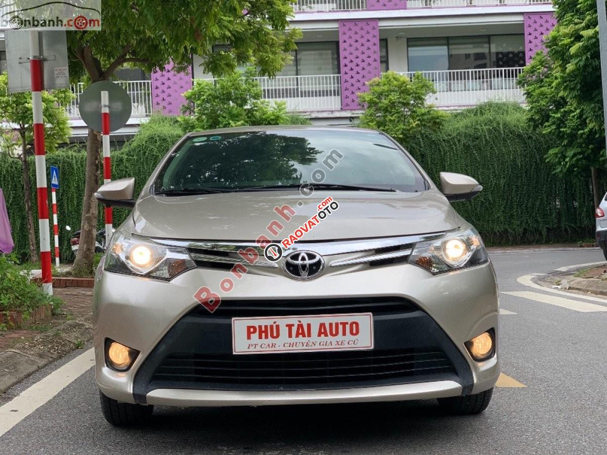 Cần bán Toyota Vios 1.5G năm sản xuất 2015, màu vàng  -9