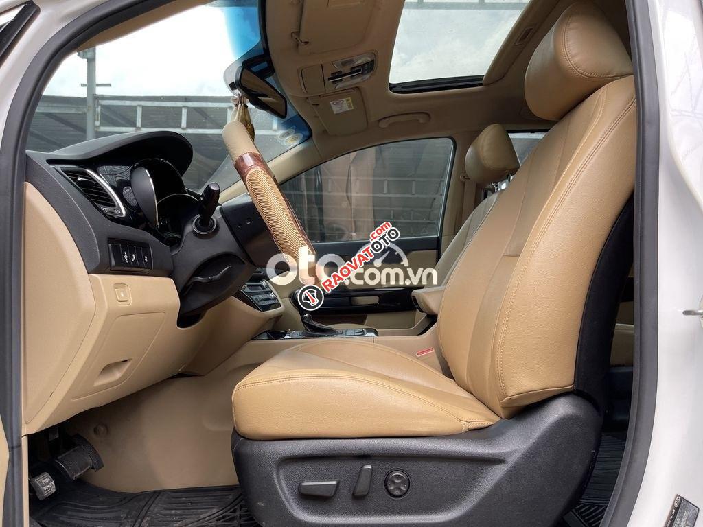 Bán xe Kia Sedona 3.3GATH năm 2016, màu trắng-5
