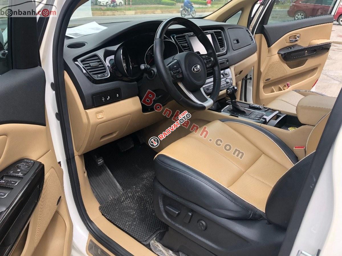 Cần bán xe Kia Sedona 3.3GATH đời 2017, màu trắng-5