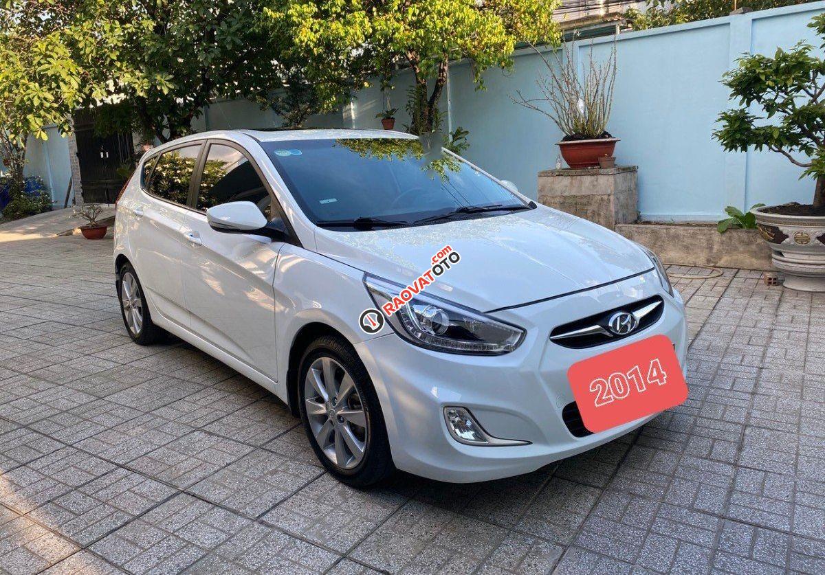 Cần bán lại xe Hyundai Accent 1.4 AT sản xuất năm 2014, màu trắng, nhập khẩu số tự động, 370tr-3
