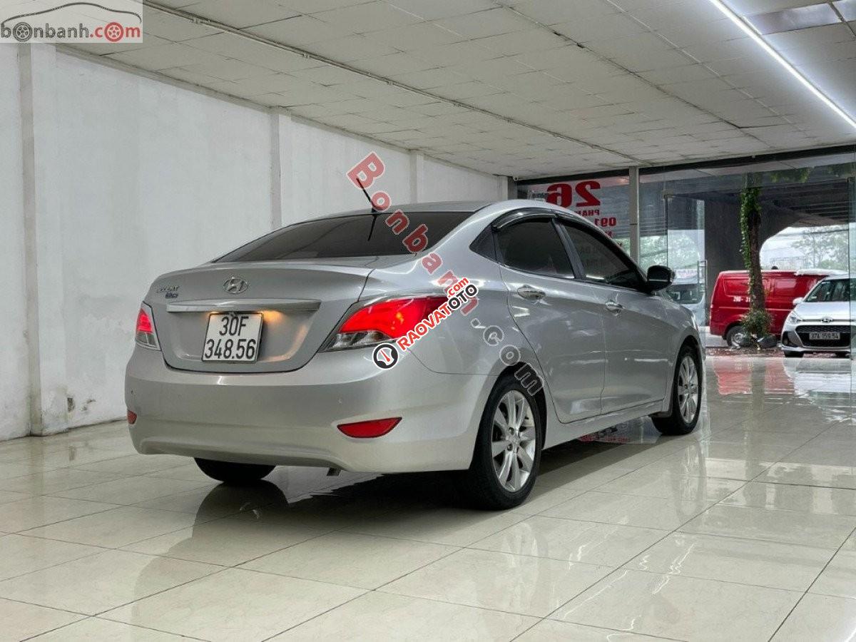Cần bán lại xe Hyundai Accent 1.4 MT đời 2015, màu bạc, nhập khẩu số sàn, 325tr-3