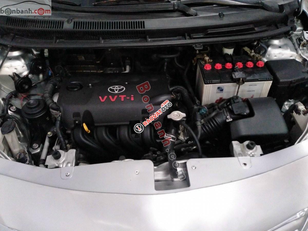 Bán xe Toyota Vios 1.5E năm 2013, màu bạc, giá chỉ 265 triệu-9