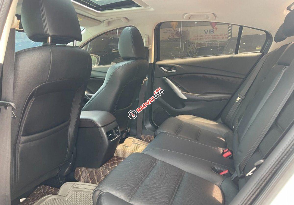 Bán Mazda 6 2.0L Premium đời 2017, màu trắng-2