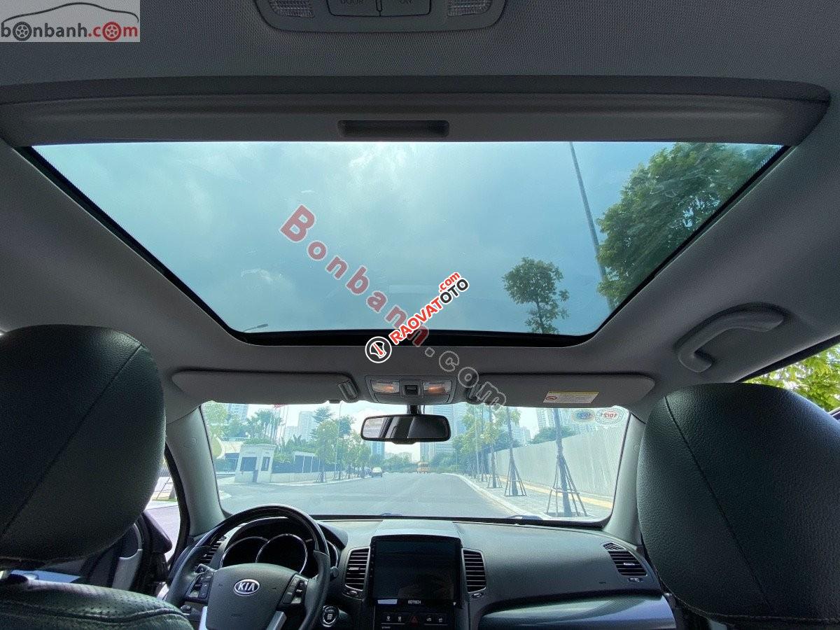 Cần bán gấp Kia Sorento 2.4 AT sản xuất năm 2013, màu xám-7