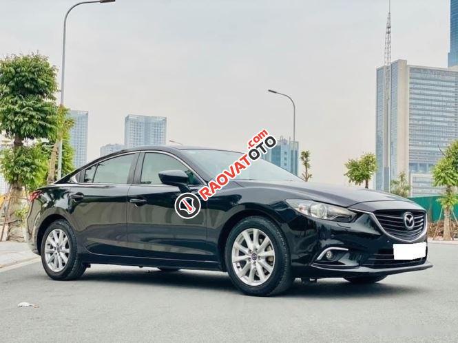 Cần bán Mazda 6 2.0L năm 2016, màu đen còn mới-1