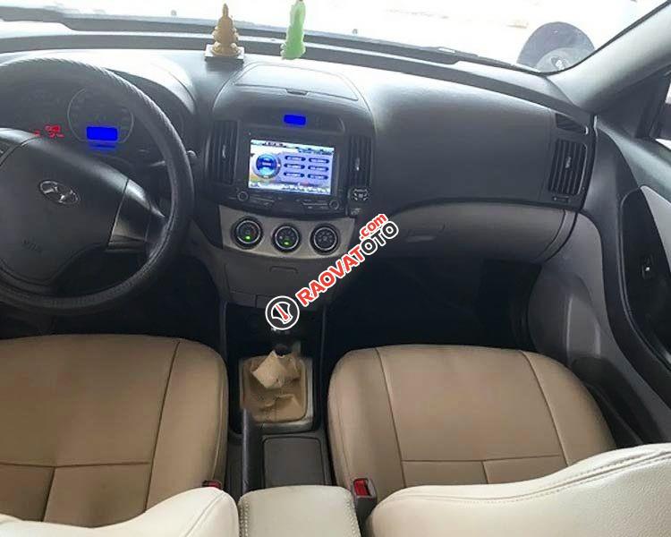 Bán Hyundai Avante 1.6 MT sản xuất năm 2013, màu trắng xe gia đình giá cạnh tranh-4