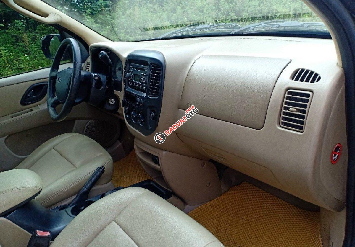 Xe Ford Escape 2.3L 2004, màu đen còn mới-0