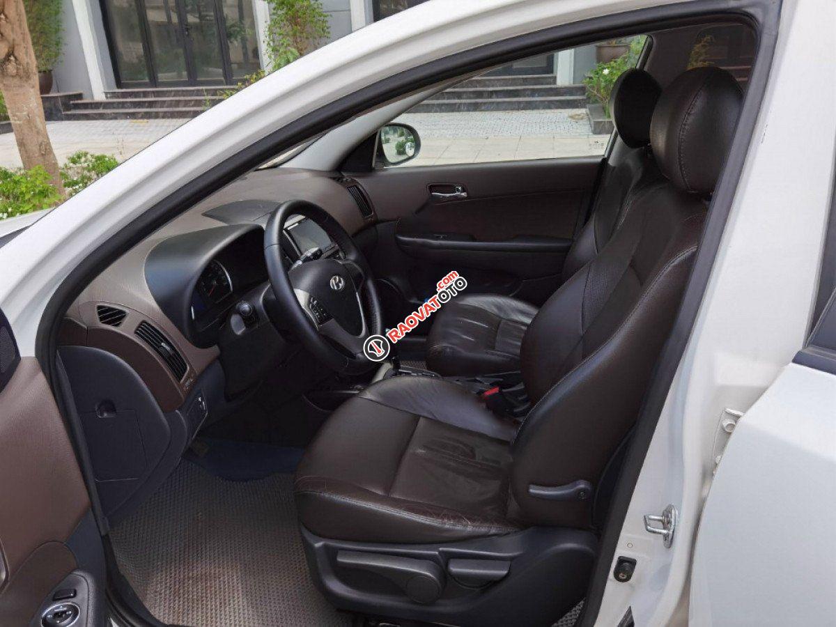 Cần bán lại xe Hyundai i30 CW 1.6 AT 2011, màu trắng, nhập khẩu chính chủ-6