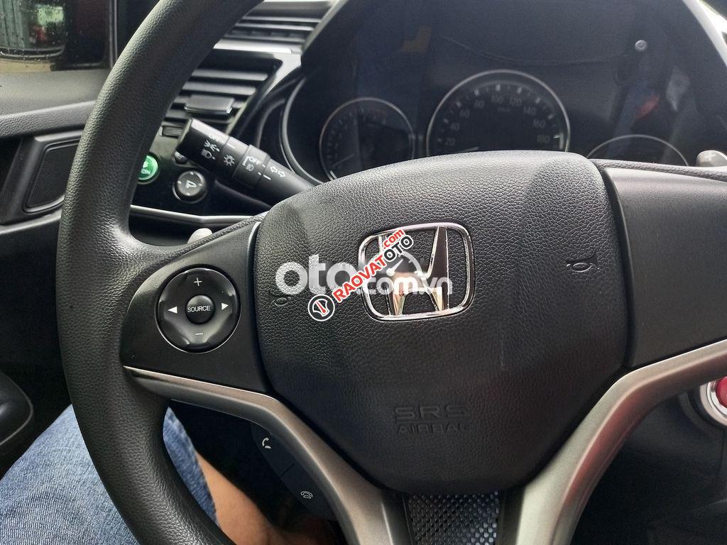 Cần bán xe Honda City CVT đời 2016, màu đỏ xe gia đình-7