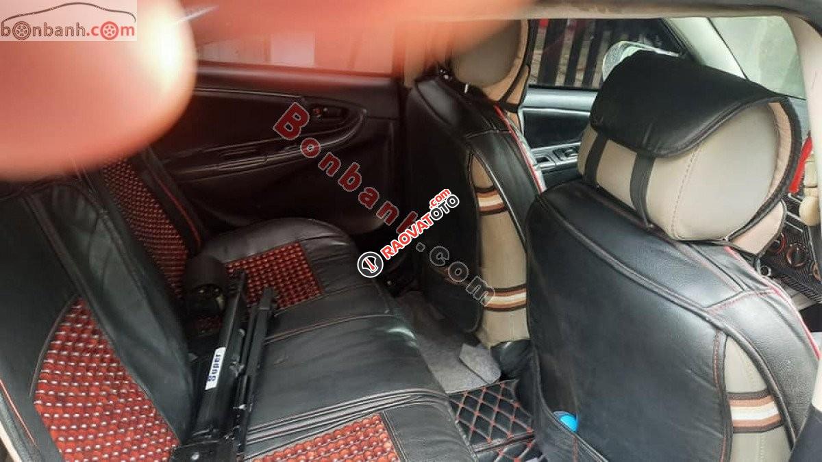 Xe Toyota Vios MT sản xuất 2005, màu đen còn mới-5