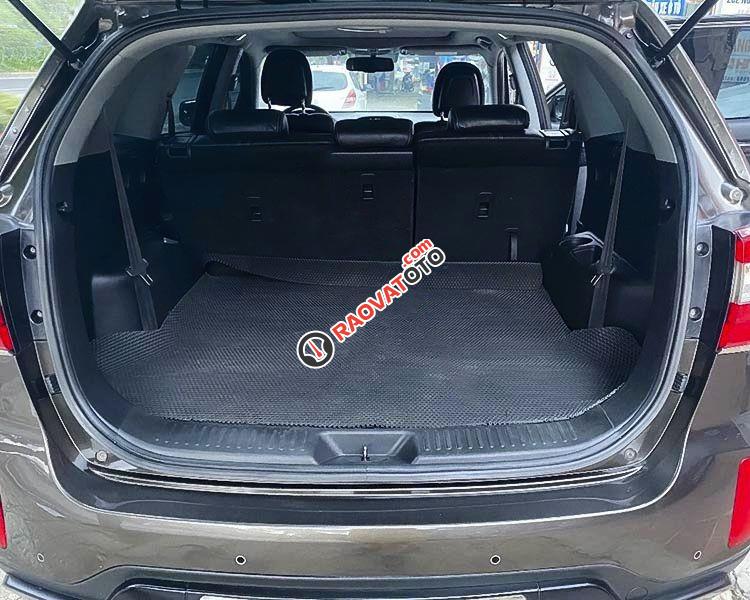 Cần bán xe Kia Sorento GATH sản xuất 2015, màu nâu-2