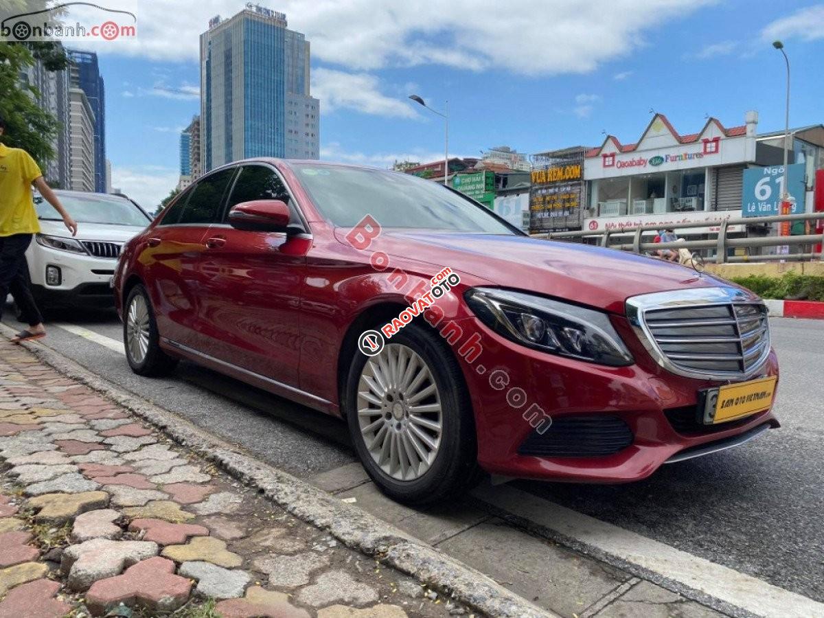 Cần bán Mercedes C250 Exclusive đời 2016, màu đỏ-1