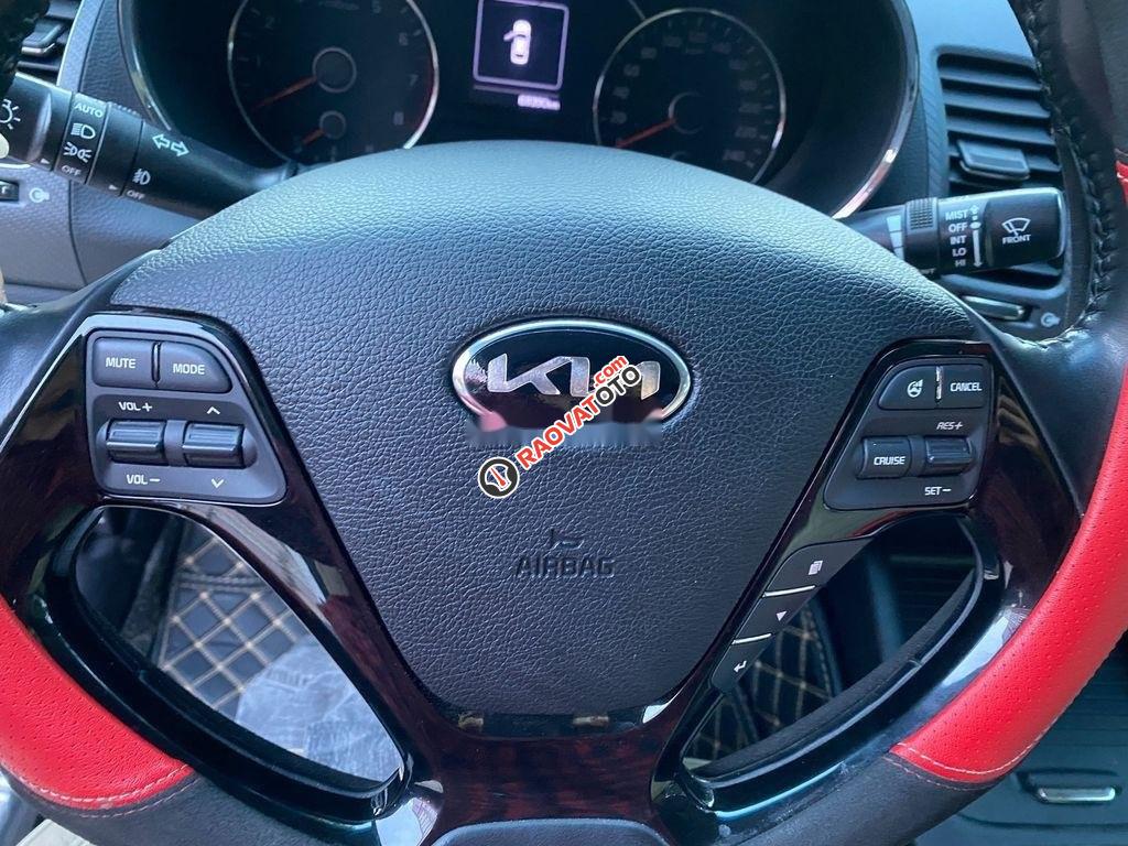 Bán Kia Cerato MT 2017, màu trắng, giá tốt-0