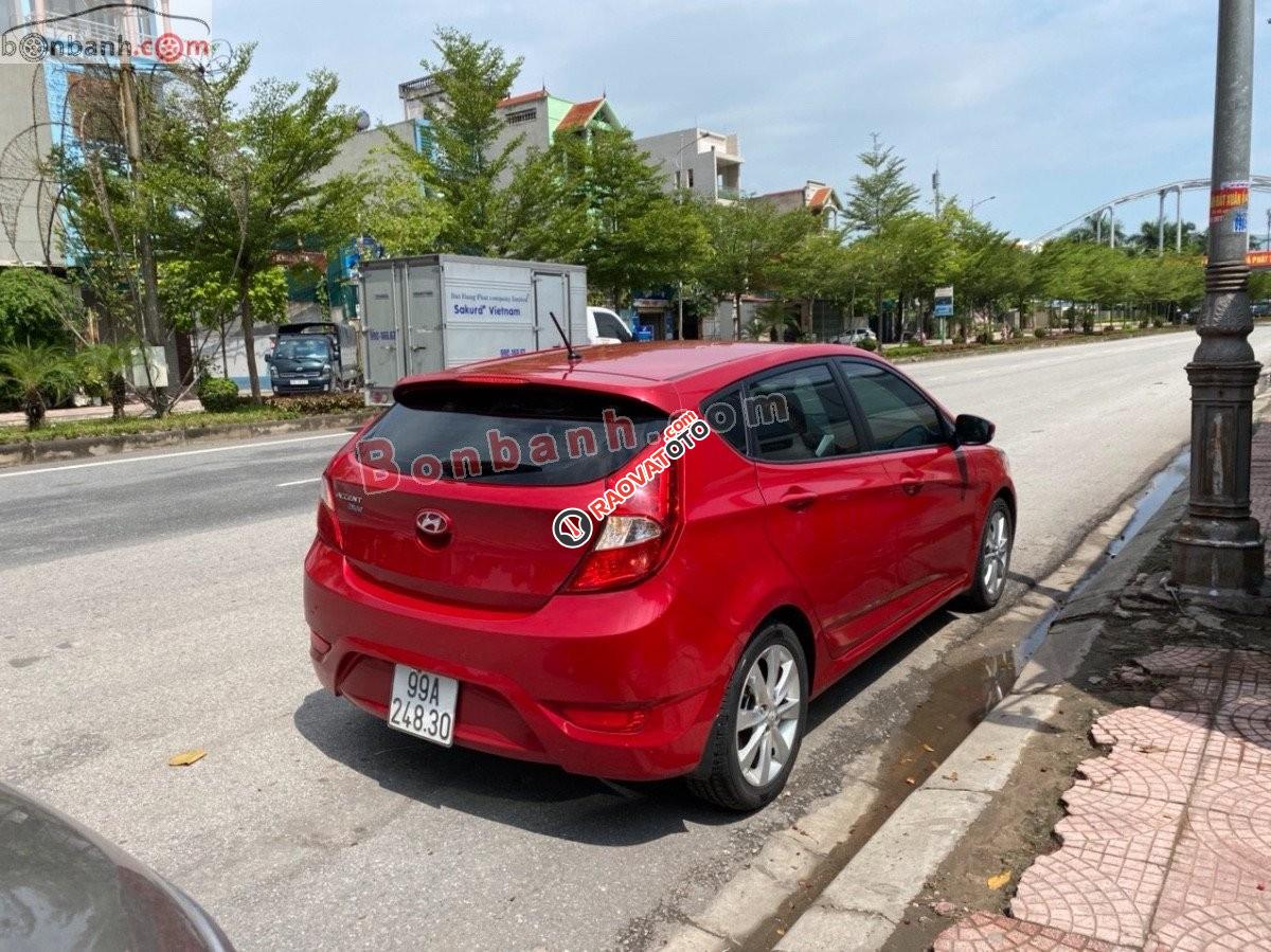 Bán ô tô Hyundai Accent 1.4 AT sản xuất năm 2016, màu đỏ, nhập khẩu nguyên chiếc-1